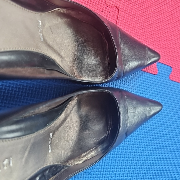 Amalfi Black Pointed Heels Pumps Size 8B - Picture 7 of 9